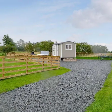 Greengill Farm Shepherds Hut- Ukc3632 * Gilcrux